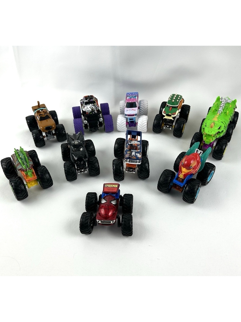 Monster Jam Lot Bowser Duck N Roll Scooby-Doo Sparkle Smash + Friction Truck